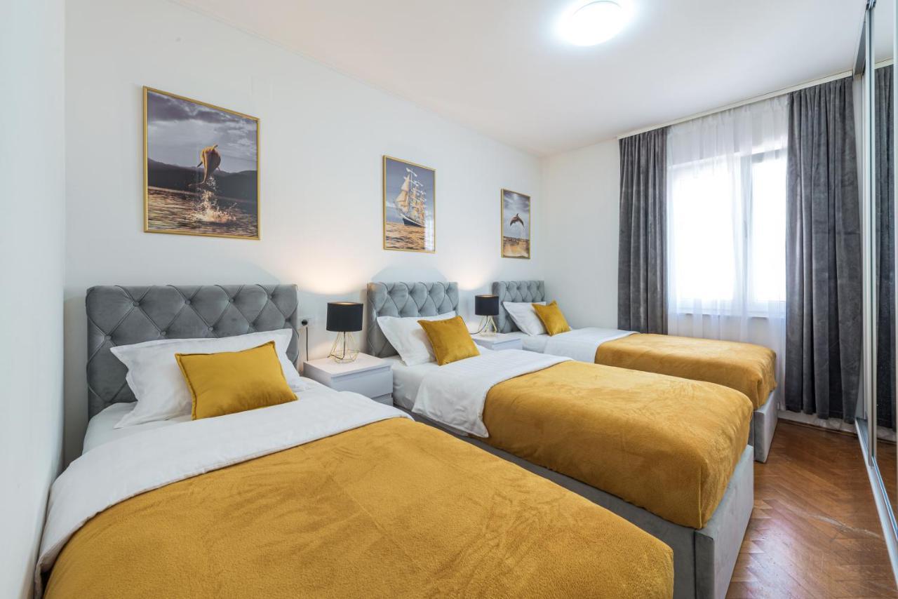 Bluesky Deluxe Apartment Free Parking Дубровник Екстериор снимка